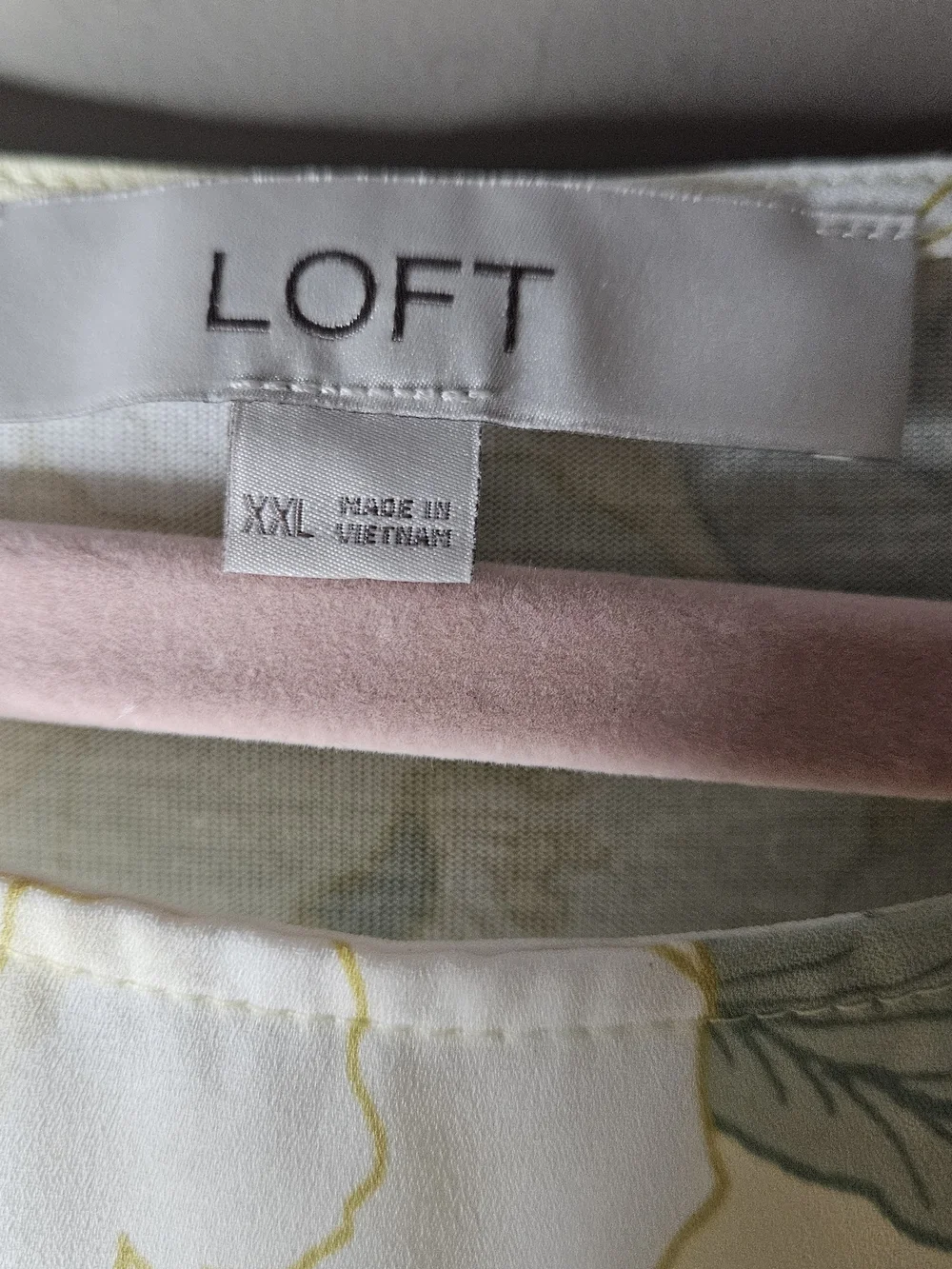 LOFT Pale Yellow Floral Puff-Sleeve Blouse Ptp 23